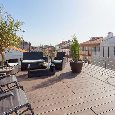 Studio di 70 m² in Appartamento con 1 bagno privato in zona Cedofeita OOporto Esterno foto