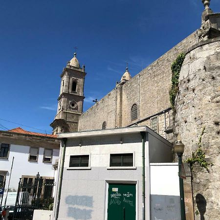 Studio di 70 m² in Appartamento con 1 bagno privato in zona Cedofeita OOporto Esterno foto