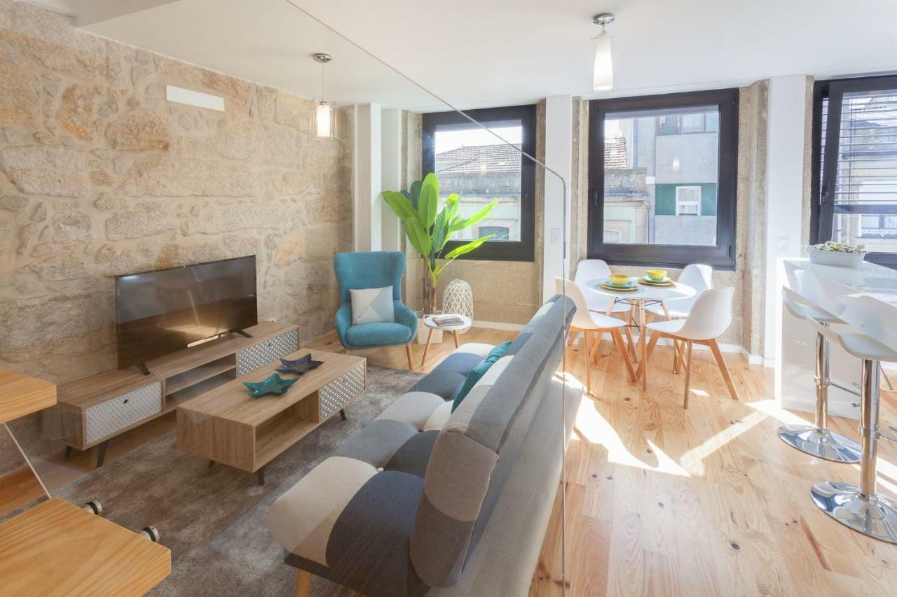 Studio di 70 m² in Appartamento con 1 bagno privato in zona Cedofeita OOporto Esterno foto