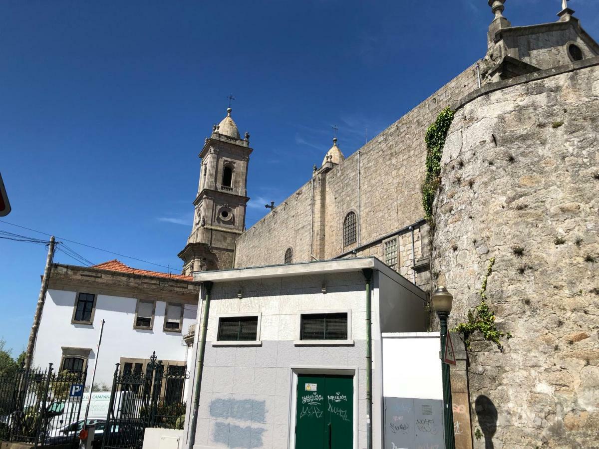 Studio di 70 m² in Appartamento con 1 bagno privato in zona Cedofeita OOporto Esterno foto