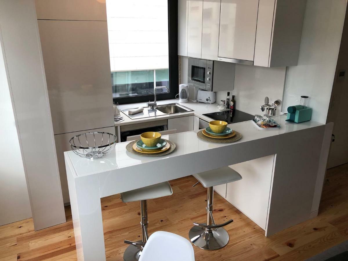Studio di 70 m² in Appartamento con 1 bagno privato in zona Cedofeita OOporto Esterno foto